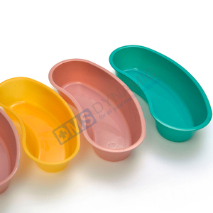 Disposable Emesis Basin Kidney Shaped Bowl Design 500ml Durable Plastic Easy to Use Oral Hygiene and Ear Irrigation